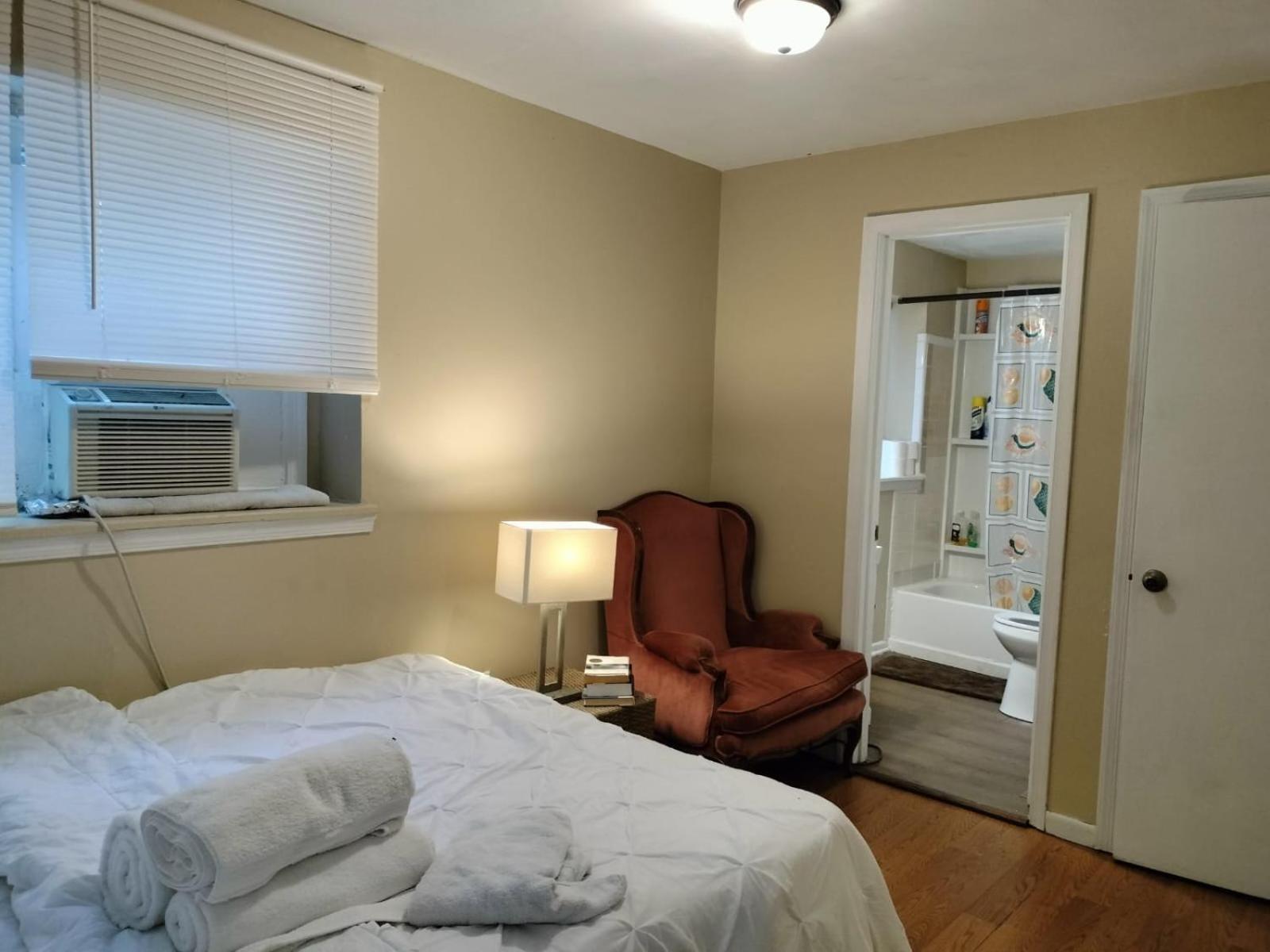 Stylish And Beautiful Condo Frederick Exterior foto